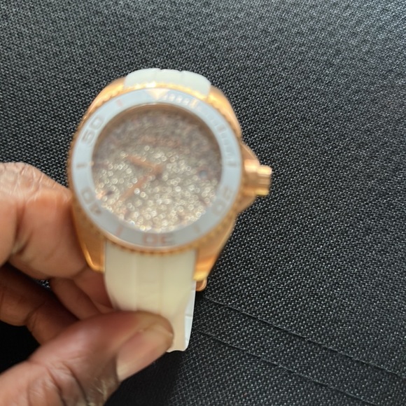 Invicta Angel Watch - Picture 7 of 7